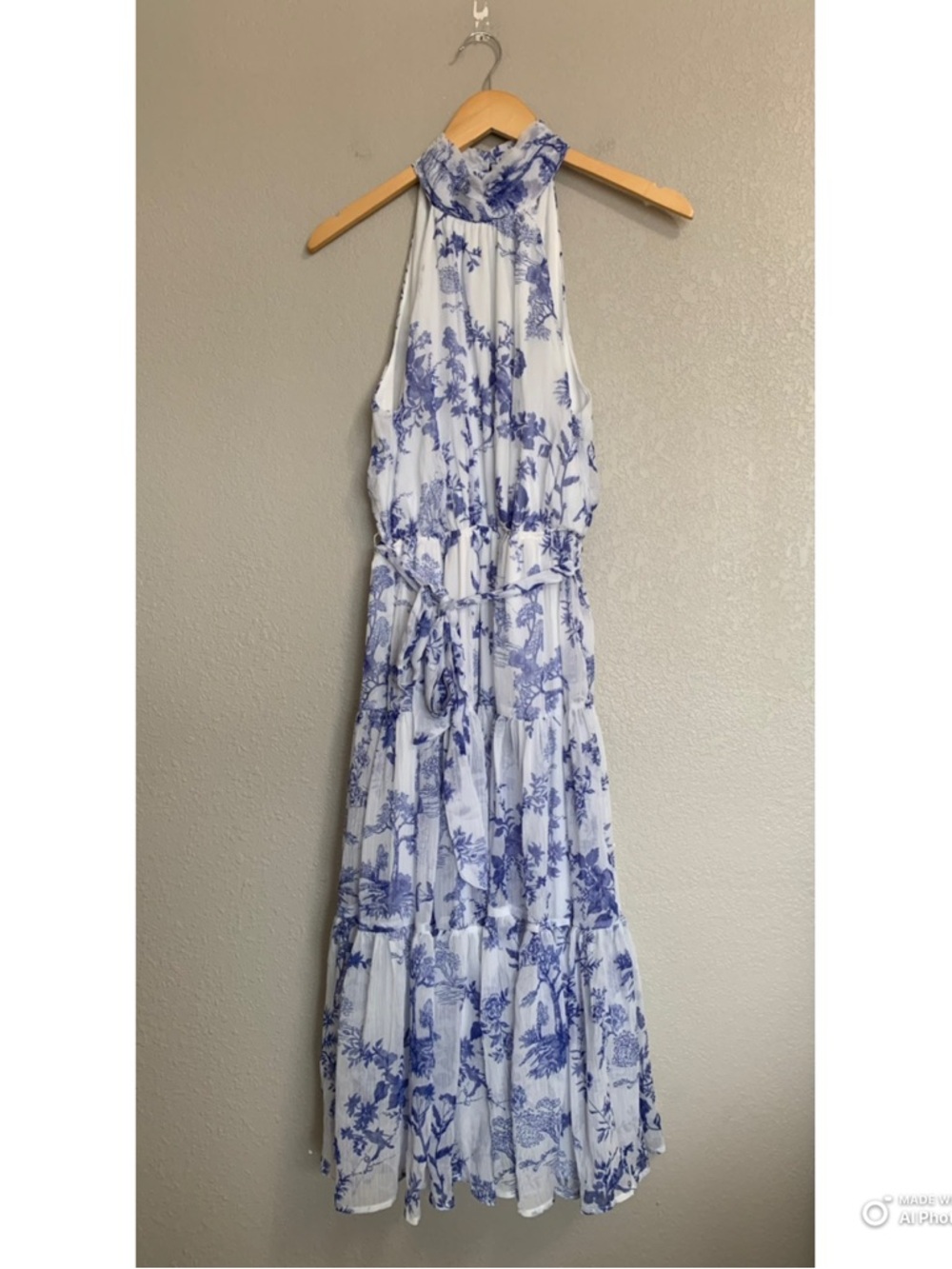 Lulus Small Float To You White & Blue Floral Print Halter Tiered Midi Dress NWT - Picture 3 of 17
